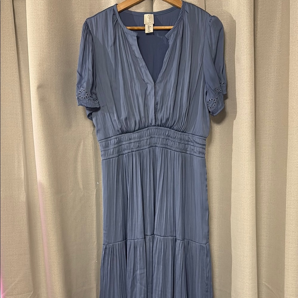 Elegant Blue Midi Dress